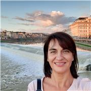 Mi chiamo Tosi Paola, offro lezioni private di inglese (elementari) di sabato mattina anche presso l' abitazione. 
Potete contattarmi al cellulare per informazioni durante i giorni feriali dalle 12.00 alle 13.00 o dopo le 17.00. 
Vi ringrazio e cordiali s